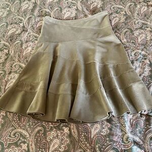 DKNY Women’s Tulip Corduroy Olive Skirt Size 8